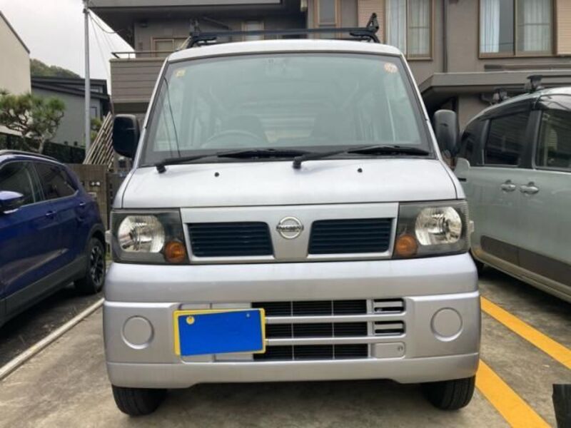 NISSAN CLIPPER VAN