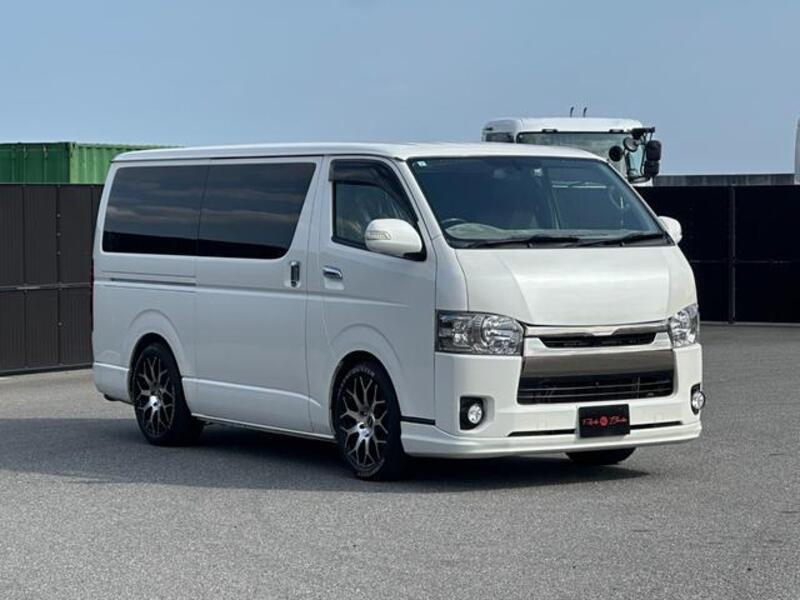HIACE VAN
