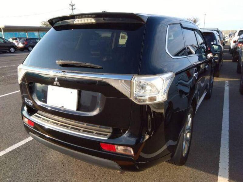 OUTLANDER PHEV