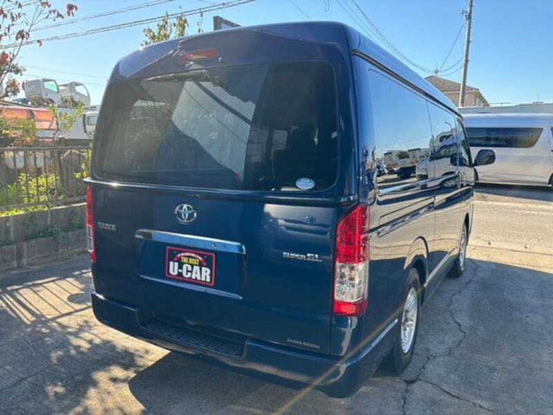HIACE VAN