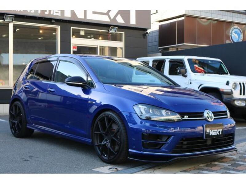 GOLF R