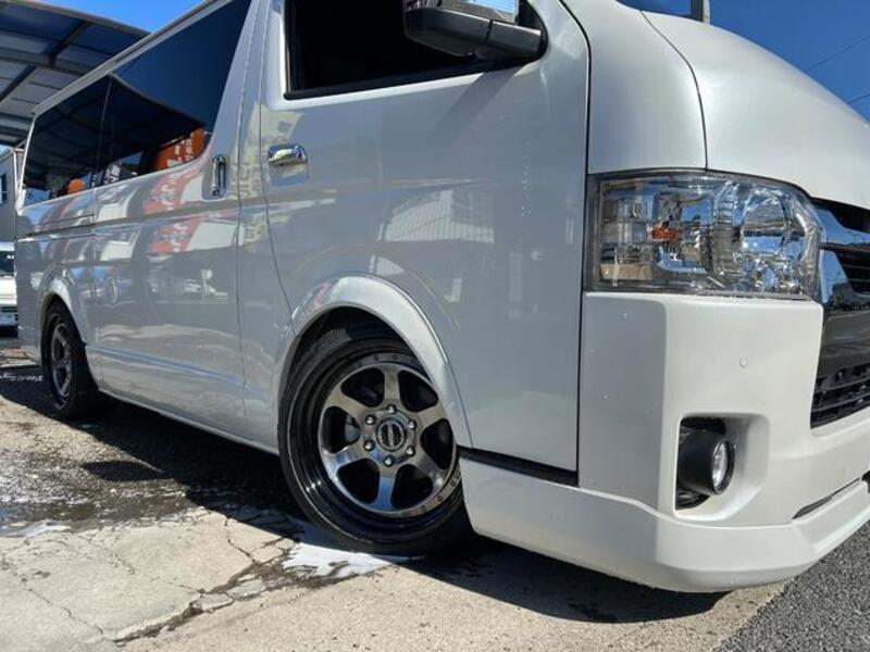 HIACE VAN