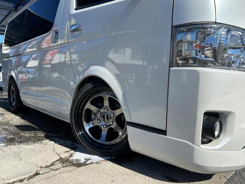 HIACE VAN