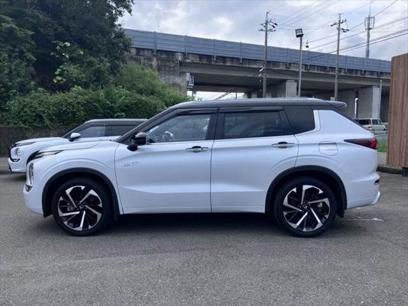 OUTLANDER PHEV