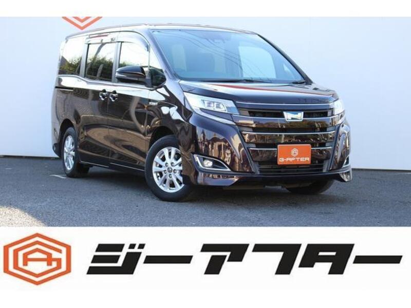TOYOTA NOAH