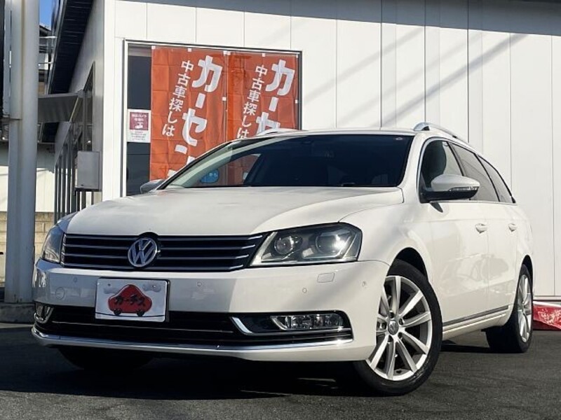 VOLKSWAGEN PASSAT