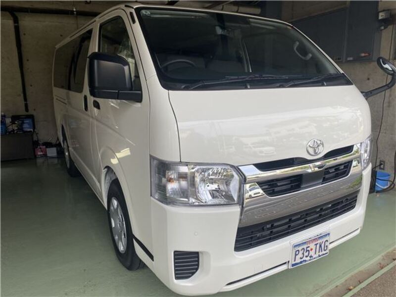 HIACE VAN