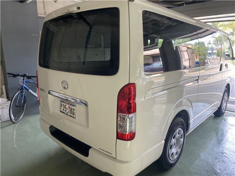 HIACE VAN