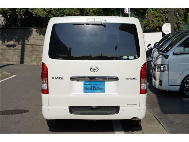 HIACE VAN