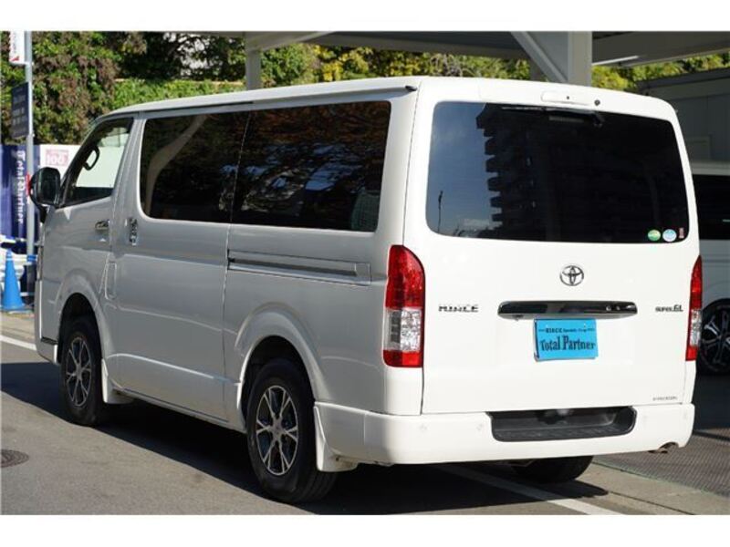HIACE VAN