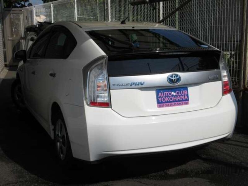 PRIUS PHV