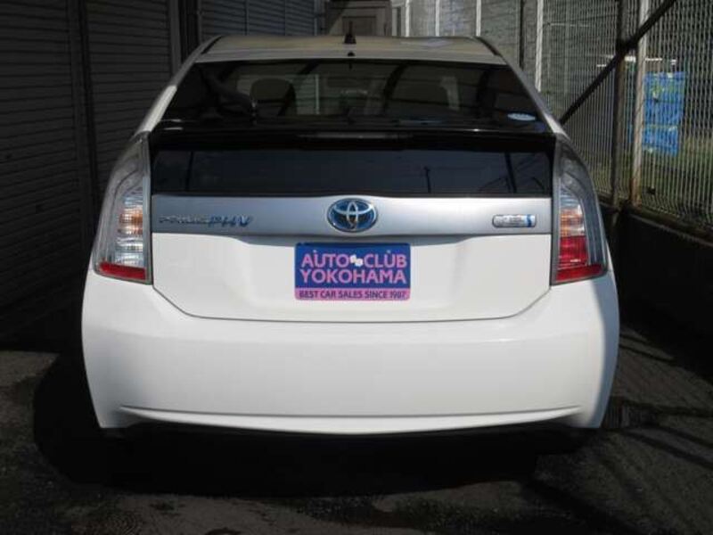 PRIUS PHV