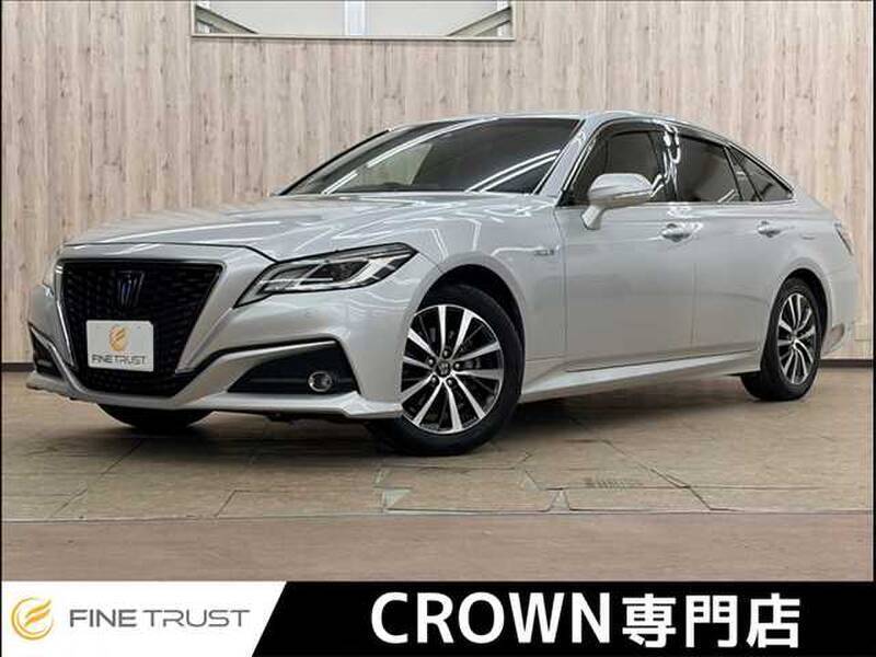 TOYOTA CROWN