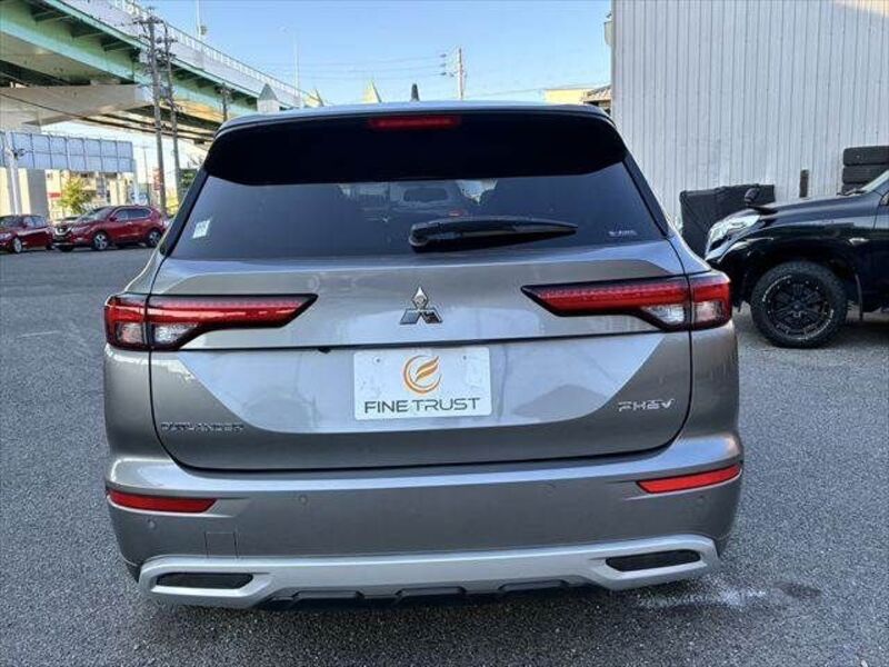 OUTLANDER PHEV