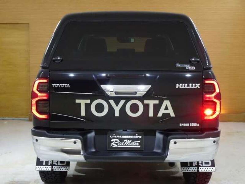 HILUX