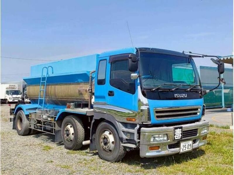 ISUZU GIGA