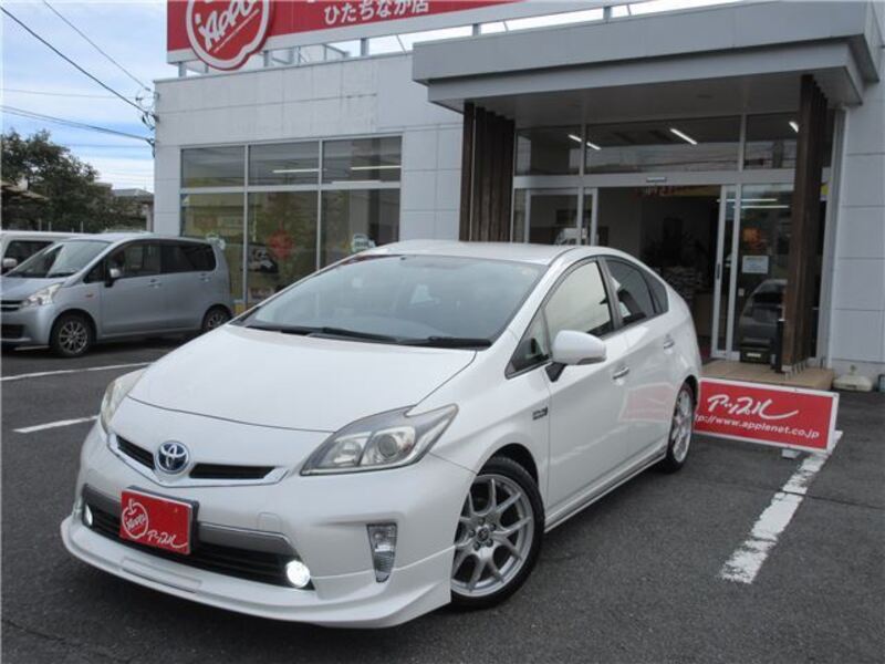 PRIUS PHV
