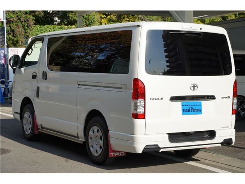 HIACE VAN