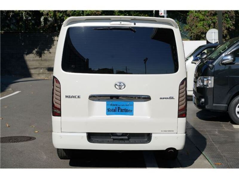 HIACE VAN