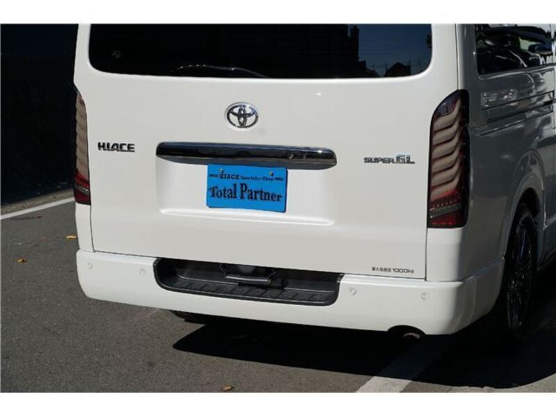 HIACE VAN