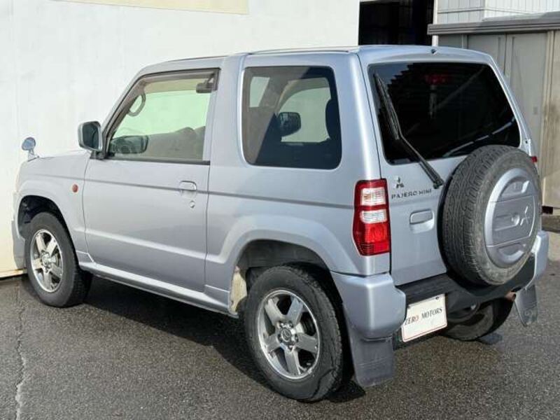 PAJERO MINI