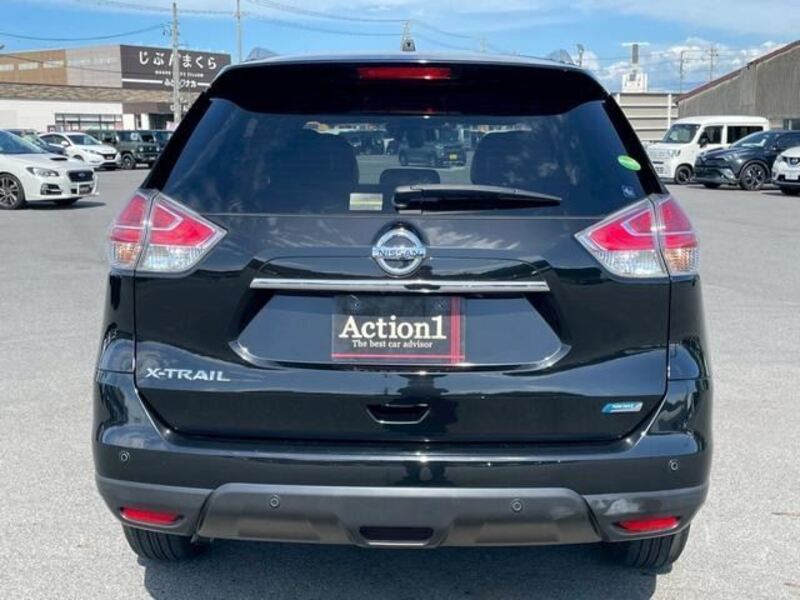 X-TRAIL