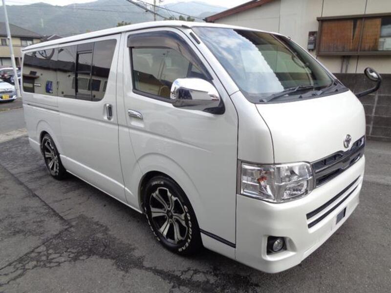 HIACE VAN