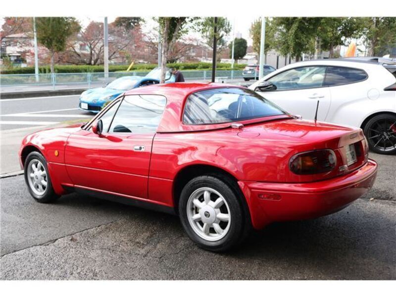 EUNOS ROADSTER
