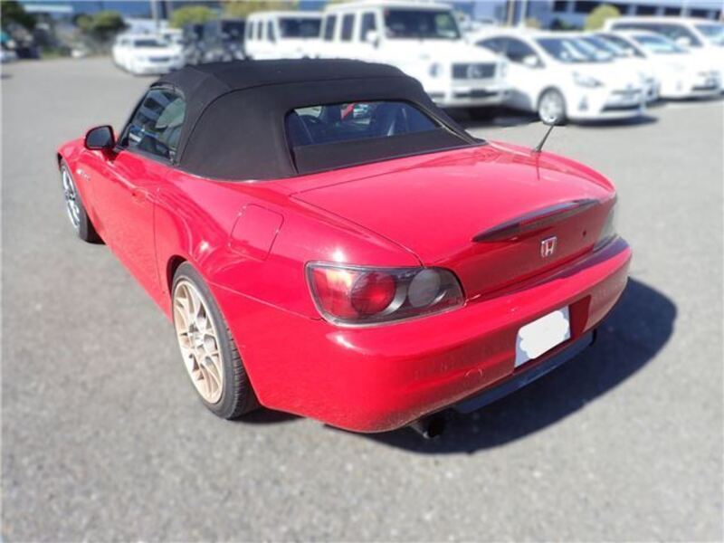 S2000