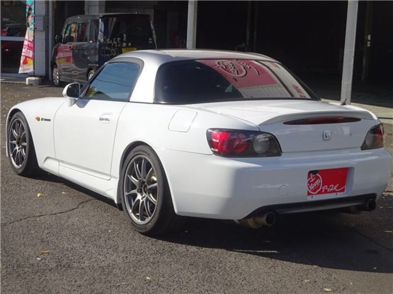 S2000