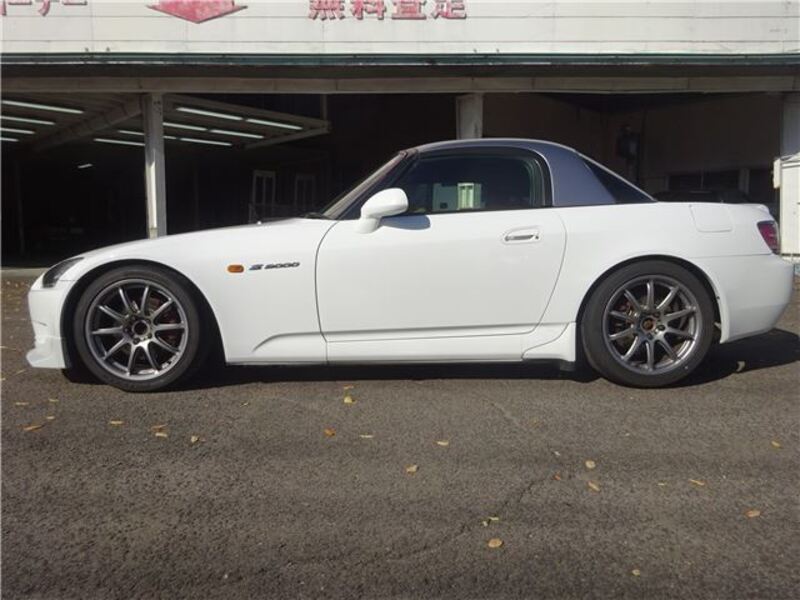 S2000
