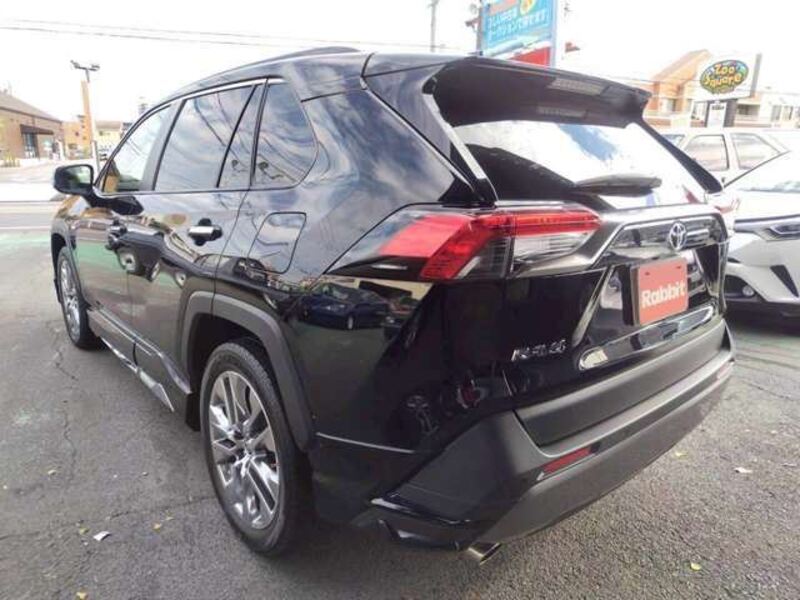 RAV4