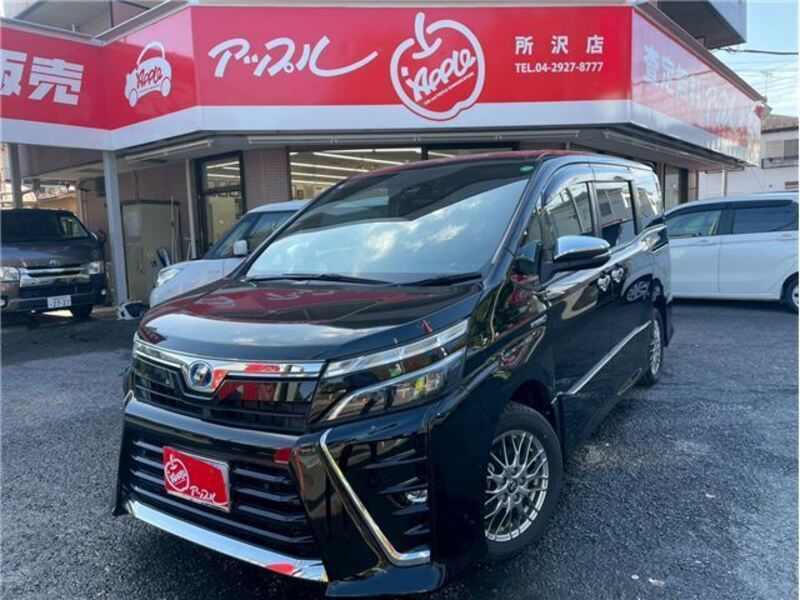 TOYOTA VOXY