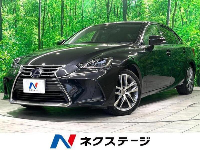 LEXUS IS
