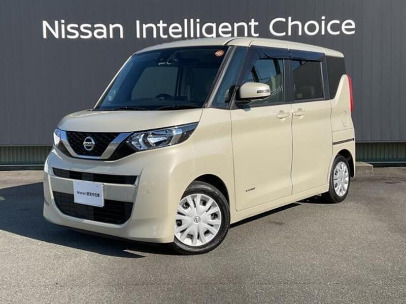 NISSAN ROOX