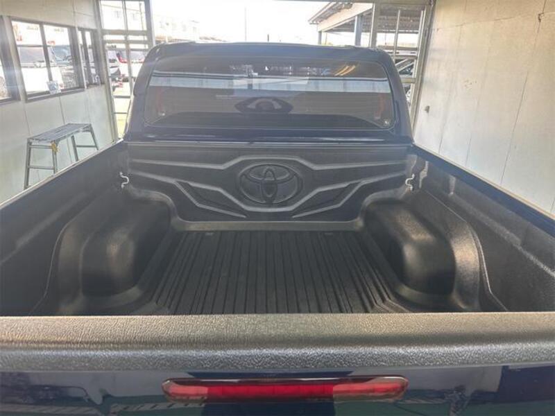 HILUX