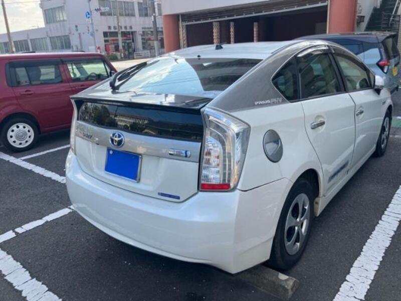 PRIUS PHV