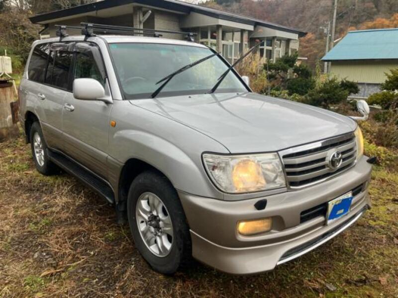 TOYOTA LAND CRUISER