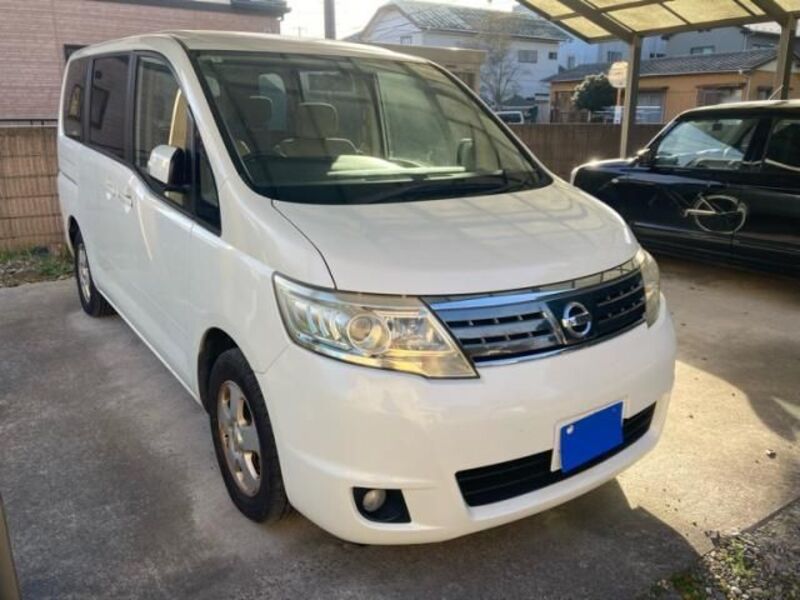 NISSAN SERENA