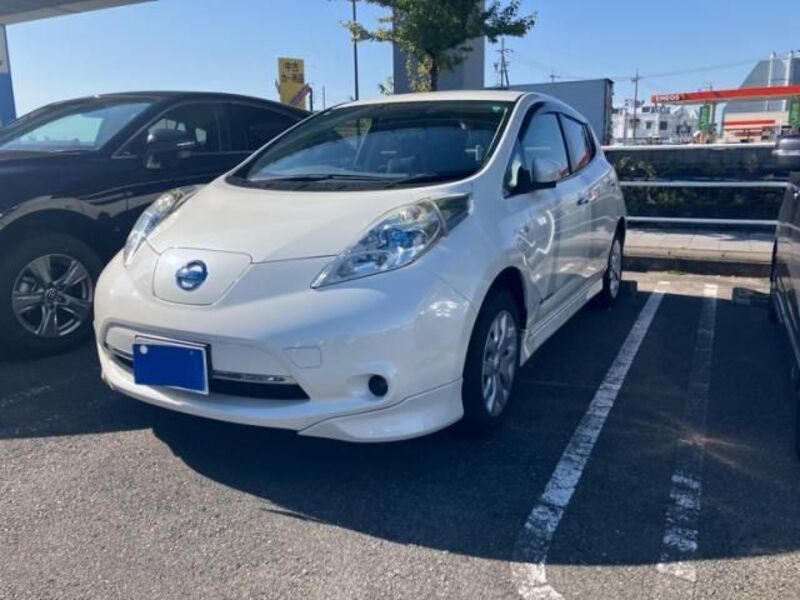 NISSAN LEAF