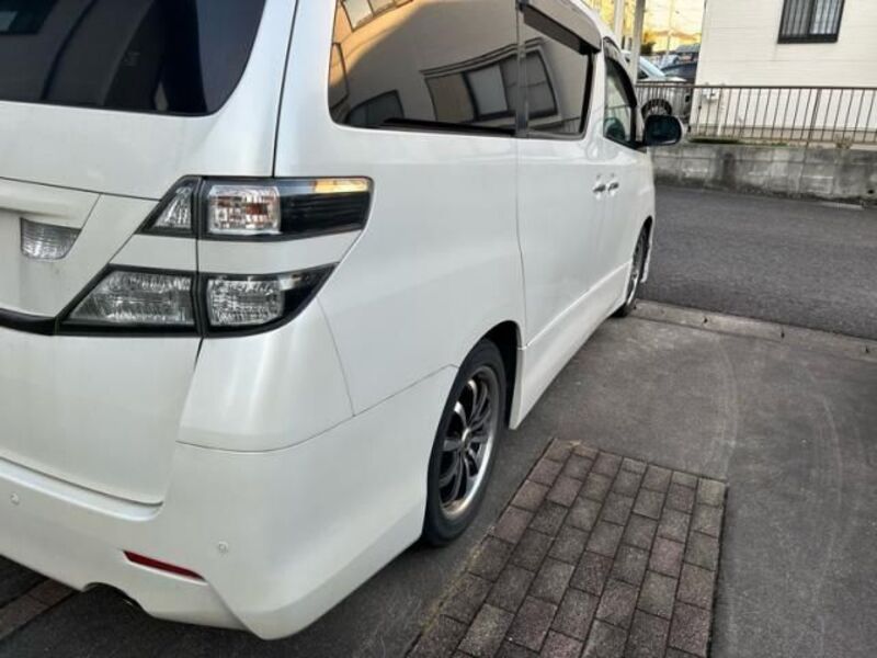 VELLFIRE