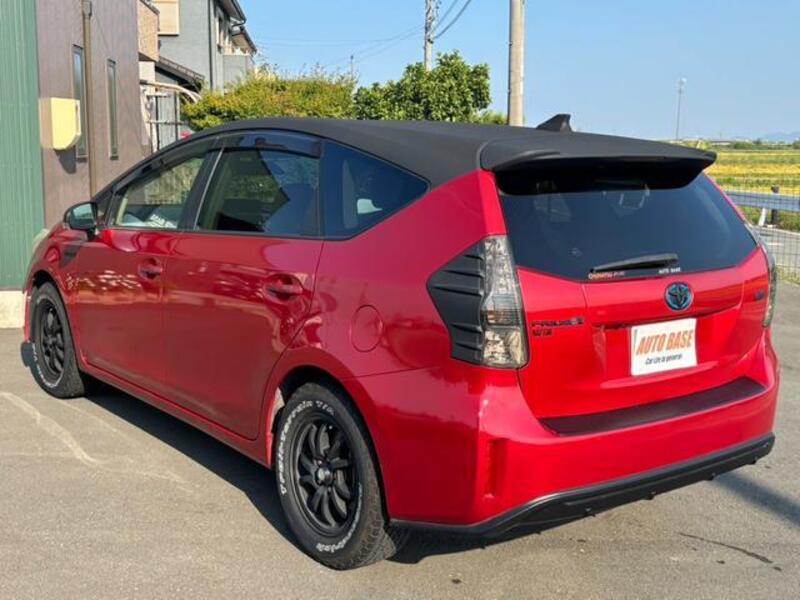 PRIUS ALPHA