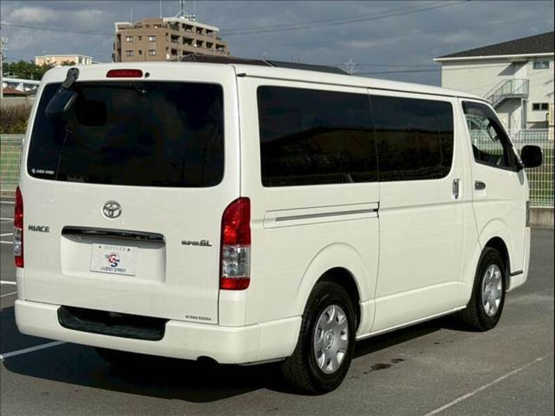 HIACE VAN
