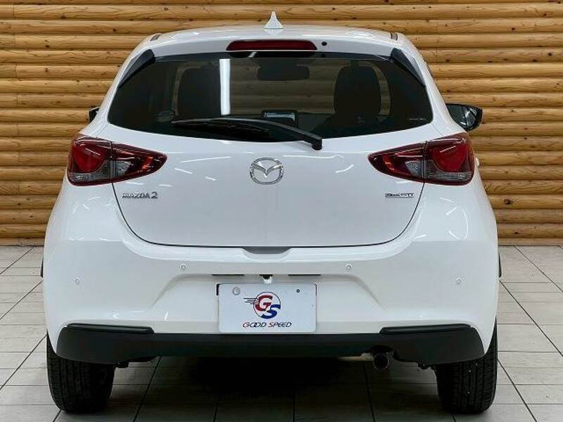 MAZDA2