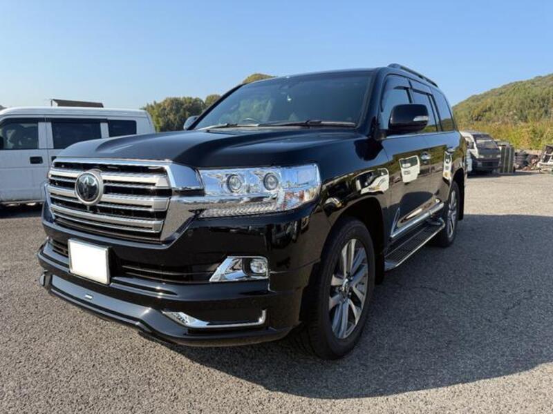 TOYOTA LAND CRUISER