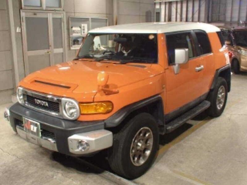 TOYOTA FJ CRUISER