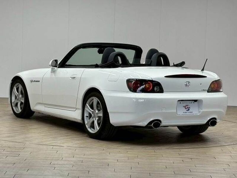S2000