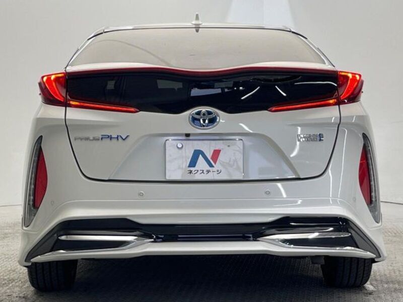 PRIUS PHV