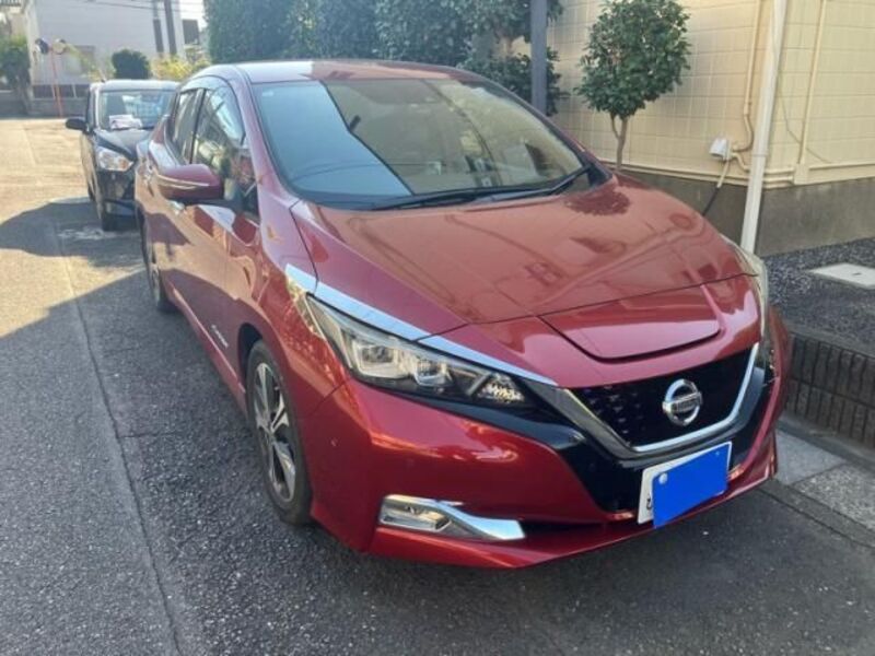 NISSAN LEAF
