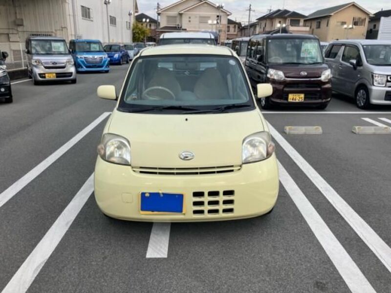 DAIHATSU ESSE